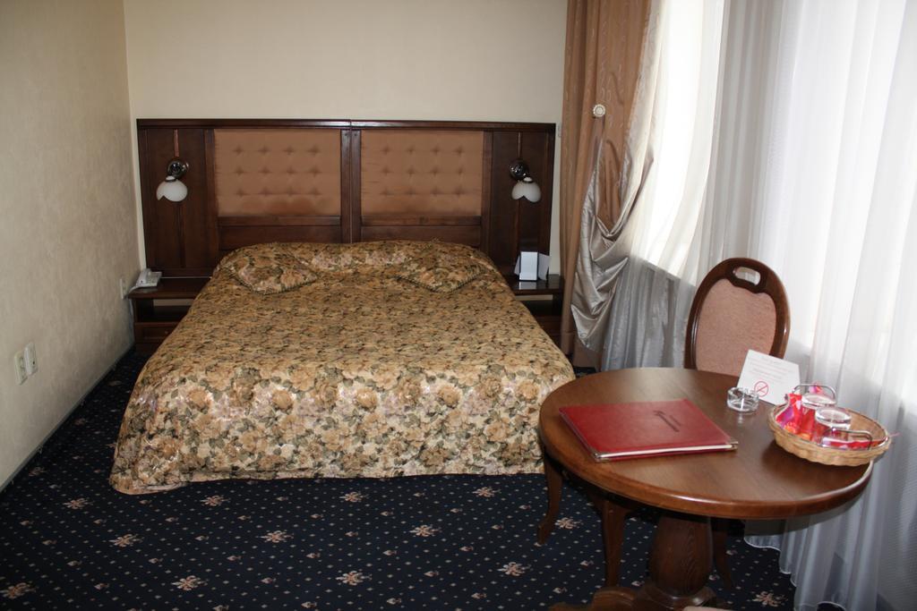 Pushkinskaya Hotel Rostów nad Donem Pokój zdjęcie